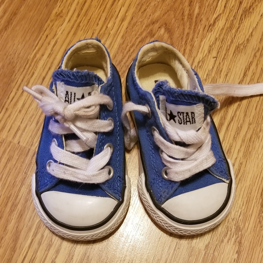 Size 3 Blue converse